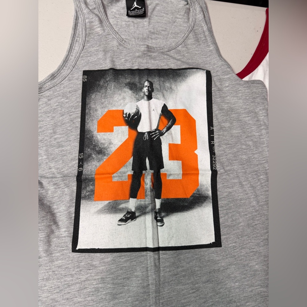 Jordan Tank bundle - Picture 2 of 4